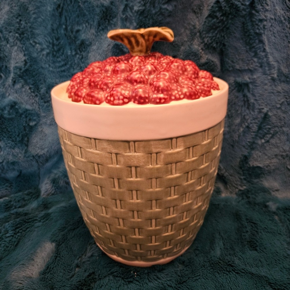 Vintage Pfaltzgraff Jamberry Raspberry Canister – 2nd Largest Size with Lid